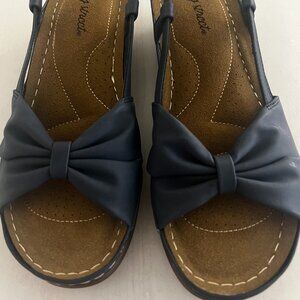 NWOT Easy Street Women's Jupiter Comfort Buckle Slingback Sandals navy size 8.5